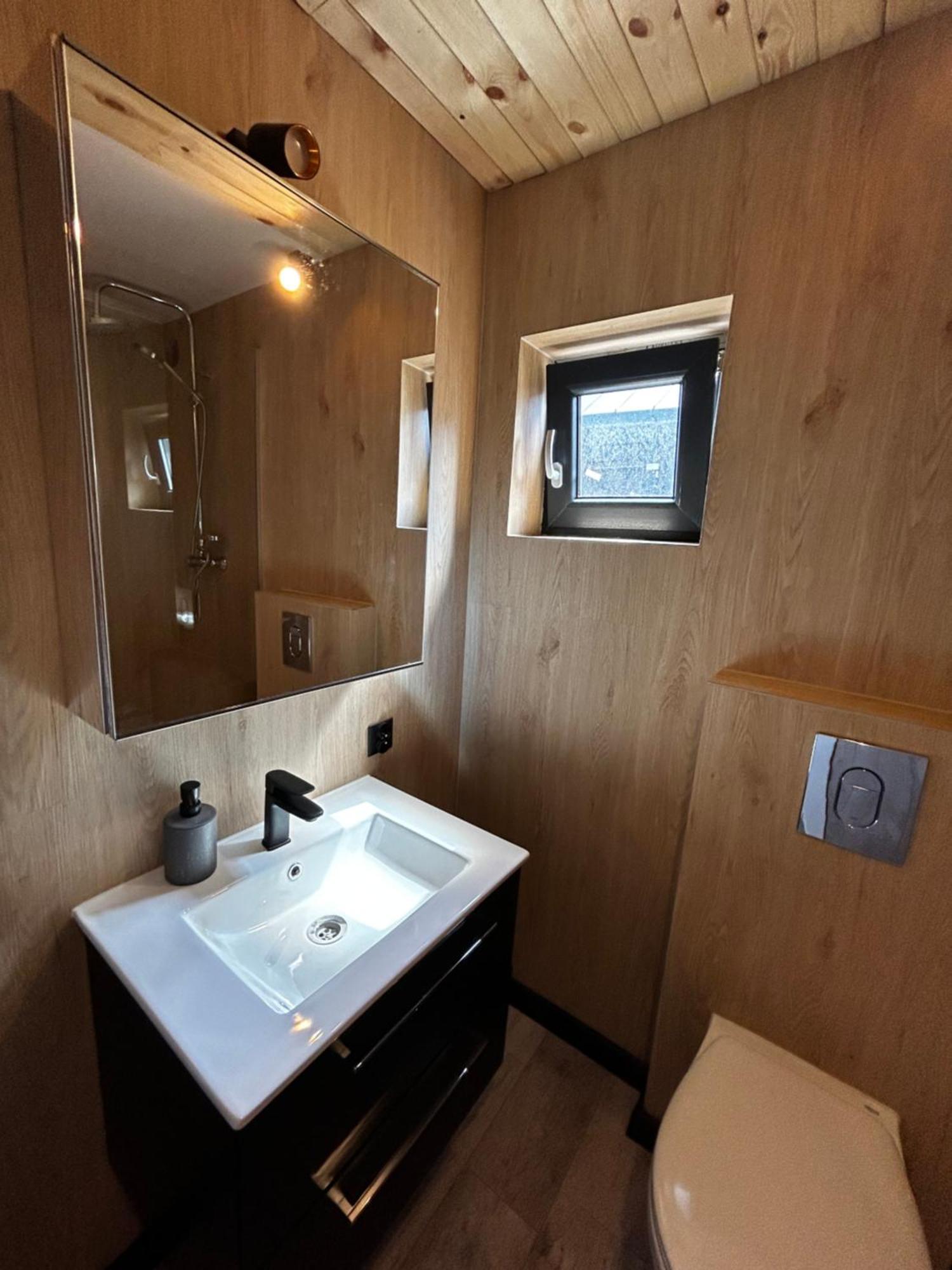 Marina Gorklo - Zurawi Kat Hotell Exteriör bild