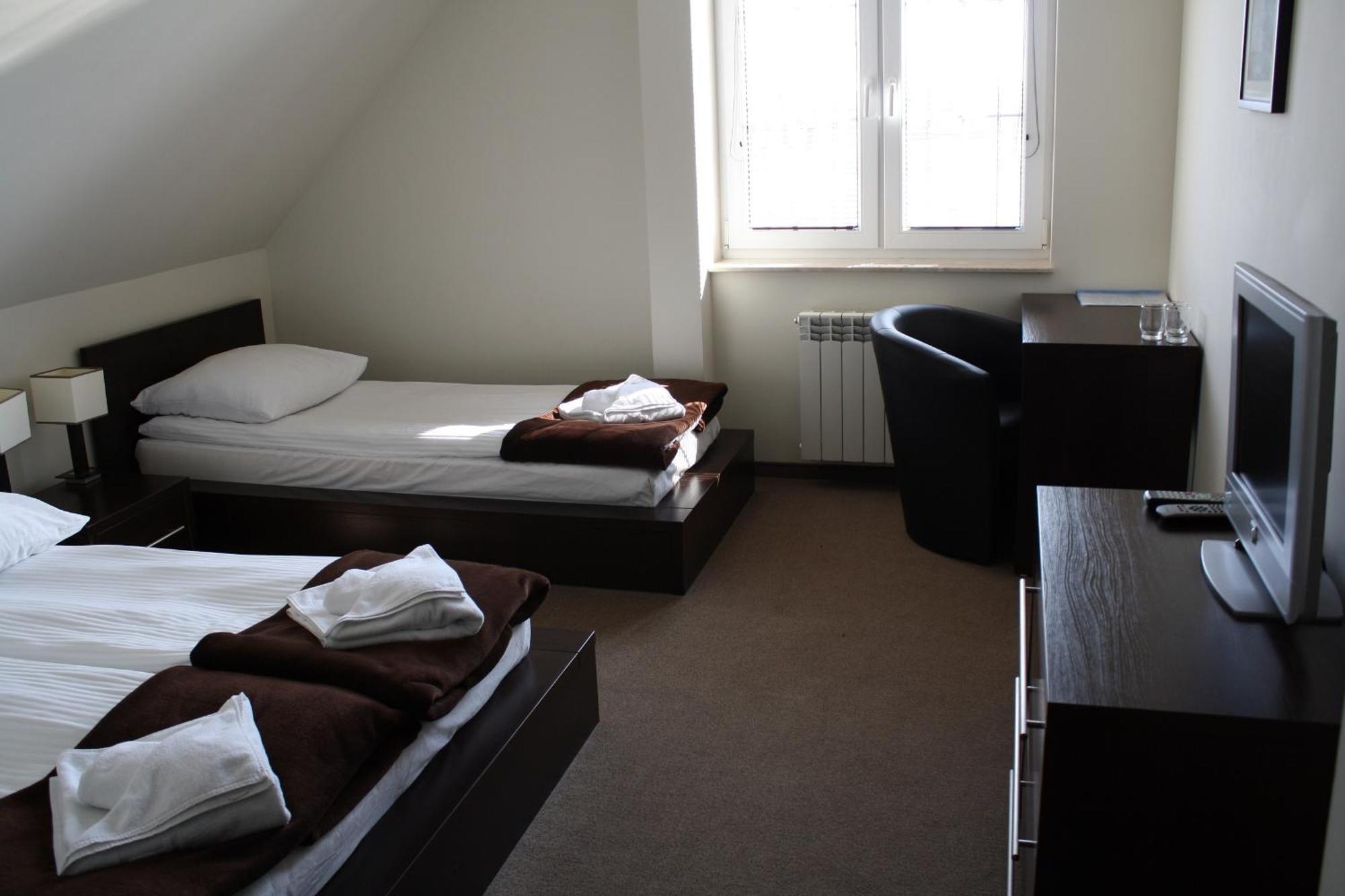 Marina Gorklo - Zurawi Kat Hotell Rum bild
